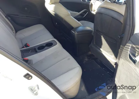 2012 Hyundai Veloster Base W/Gray z USA, uszkodzony, nr VIN KMHTC6AD0CU053735